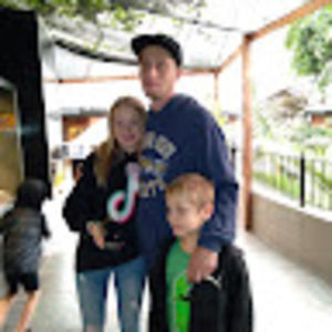 Meet your Posher, Travis